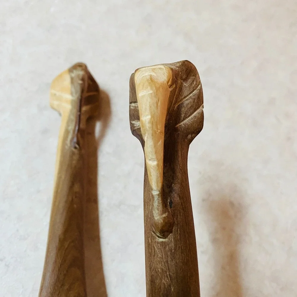Salad Servers OS Brown Hand Carved Wood Elephant Safari Art Good cond.